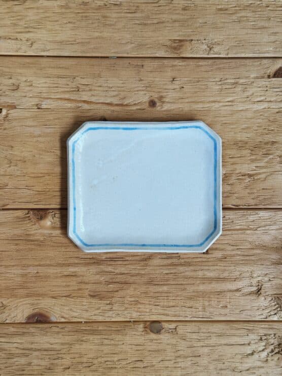 Salto Blue Trim Ceramic Trays - Image 4